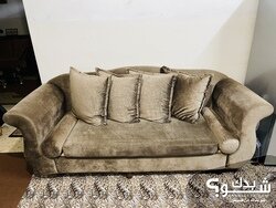 كنب بحالة ممتازه